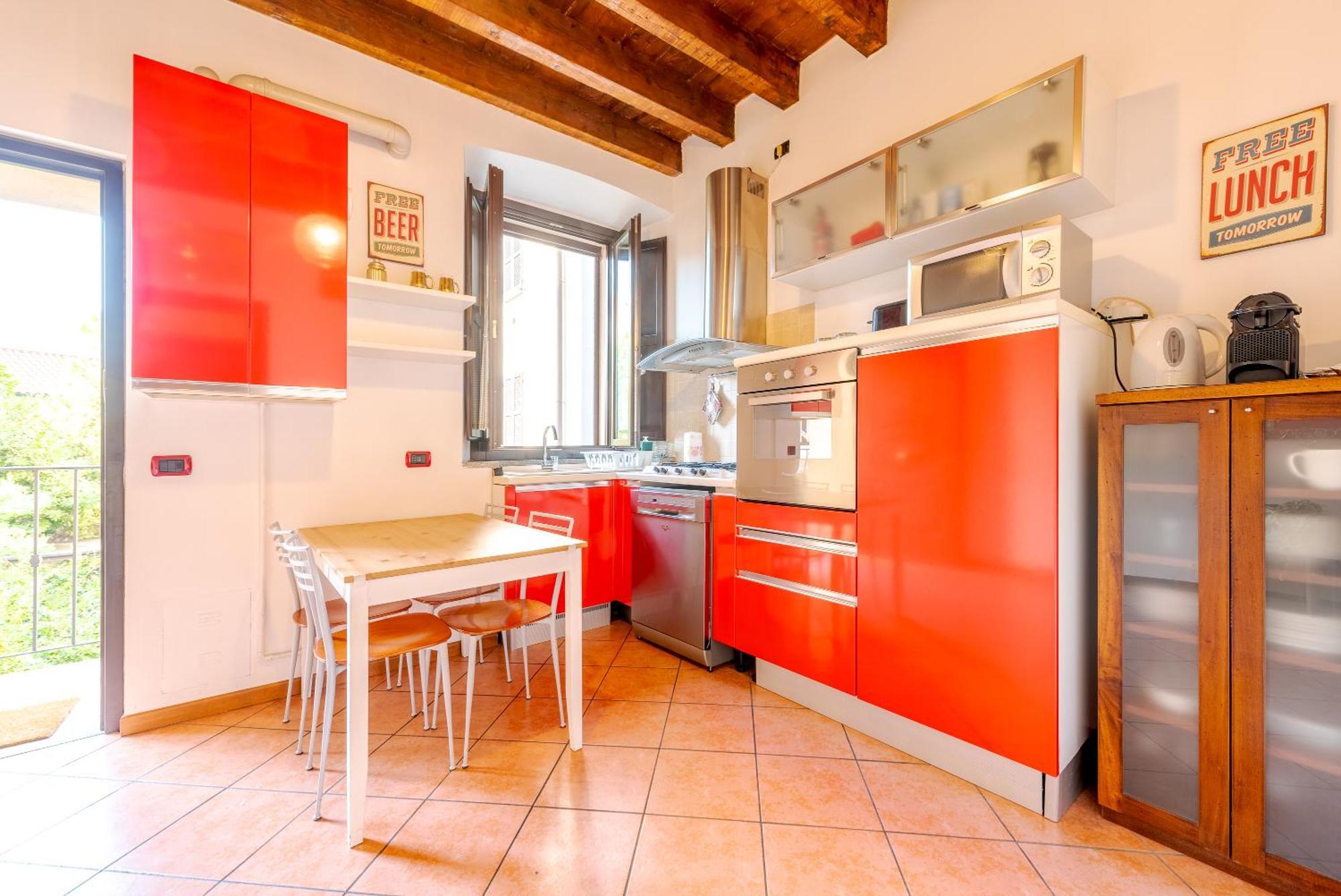Guest Planet - Rosso Milano Apartment - Navigli Area Exterior photo